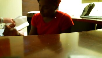 La stagiaire film porno gratuit famille adolescente Sammie Spades baise son nouveau patron