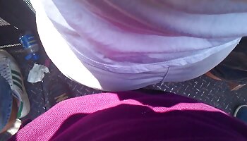 La transsexuelle Barbara Perez échange des pipes avec un mec puis chevauche sa bite brute film porno x gratuit