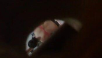 La jeune salope anale Mickey Moor a film porno gratuit tukif envie d'une grosse bite dans le cul