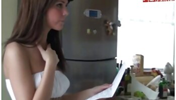 Deux mamans chaudes deviennent film porno gratuit et lesbiennes