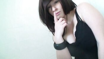Regarde moi baiser ma belle soeur absolupourn