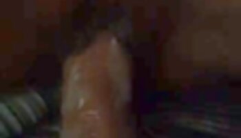 Coincé sous un lit vidéo porno tukif 2