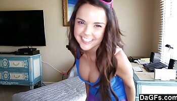 Ce xxl vidéo porno gratuit miel mature et rasé le fait bien