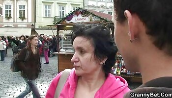 VR BANGERS Une belle amie maigre a besoin de ta bite pour porno et sexe gratuit se venger de son petit ami